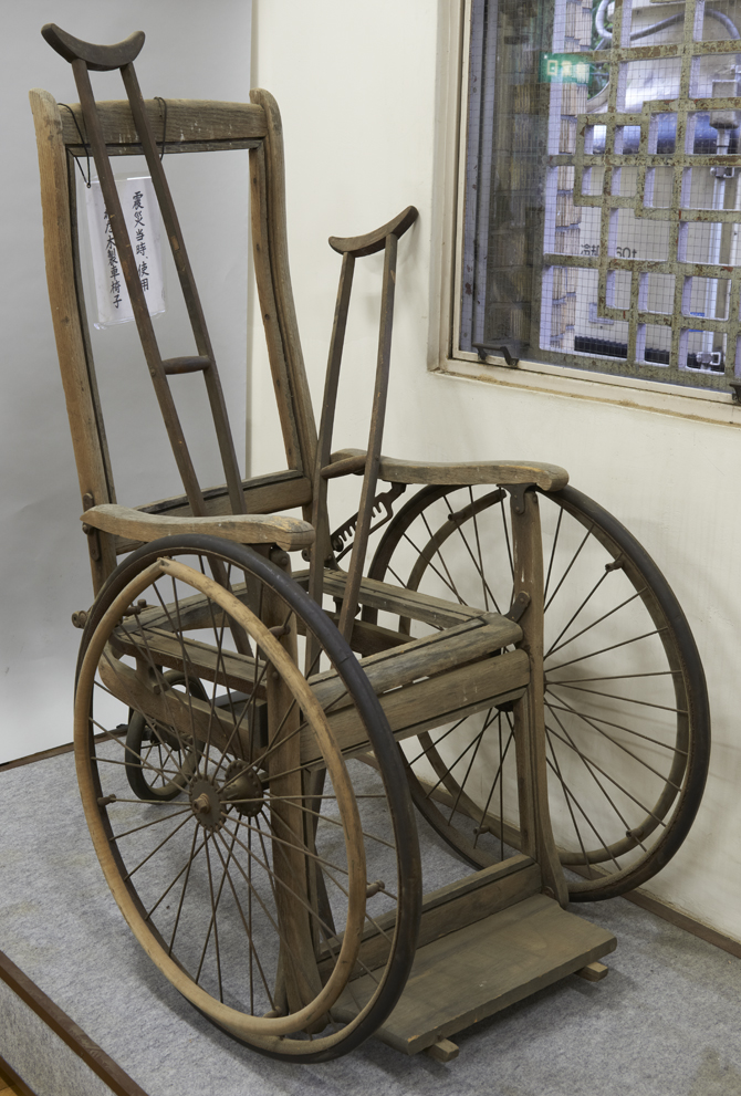 木製車椅子